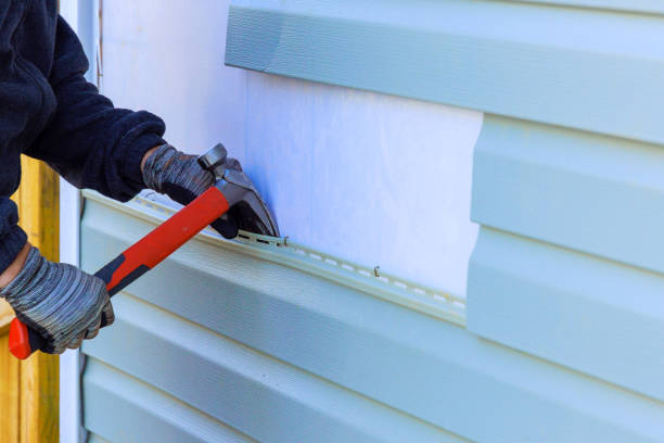 Reliable Emergency Siding Repair contractor in Candler, NC by Squared Siding